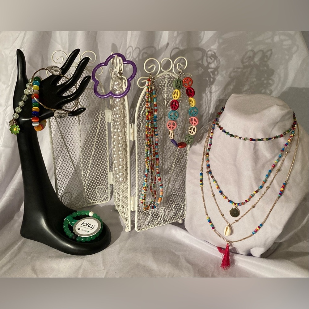 Rainbow Colored Beaded Costume Jewelry Lot 10 Pieces